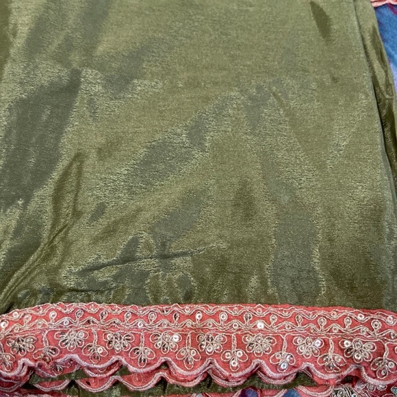 Shalwar Kameez- Elegant Pink and Green Embroidered Dress, Size Medium - Picture 12 of 12